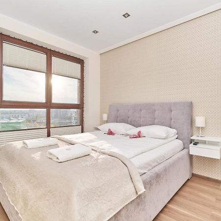 Apartment Wroclaw Krakowska With Balcony And Free Garage By Noclegi Renters Экстерьер фото