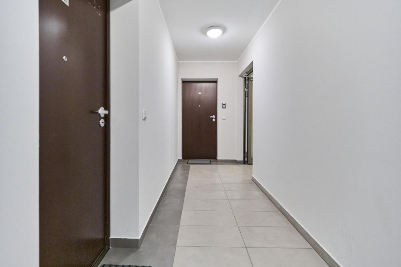 Apartment Wroclaw Krakowska With Balcony And Free Garage By Noclegi Renters Экстерьер фото