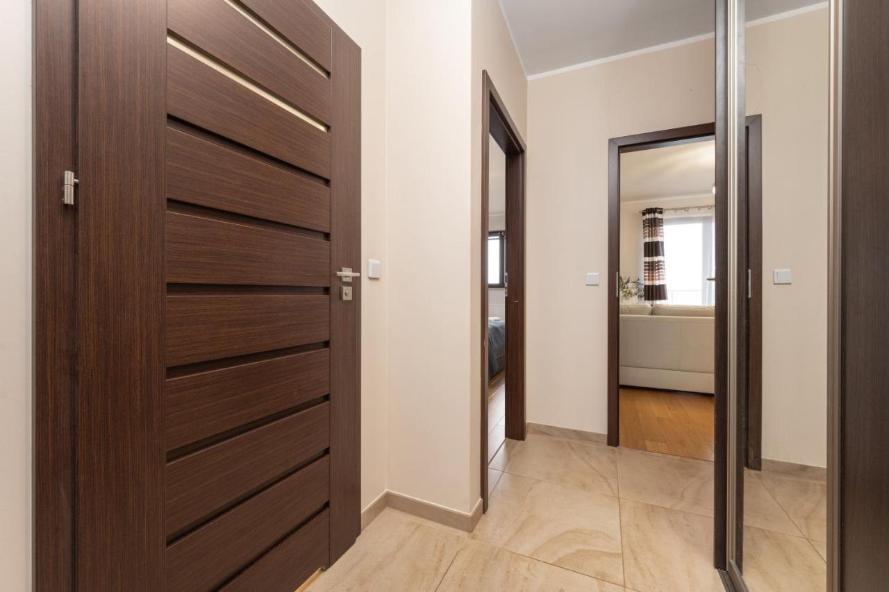 Apartment Wroclaw Krakowska With Balcony And Free Garage By Noclegi Renters Экстерьер фото